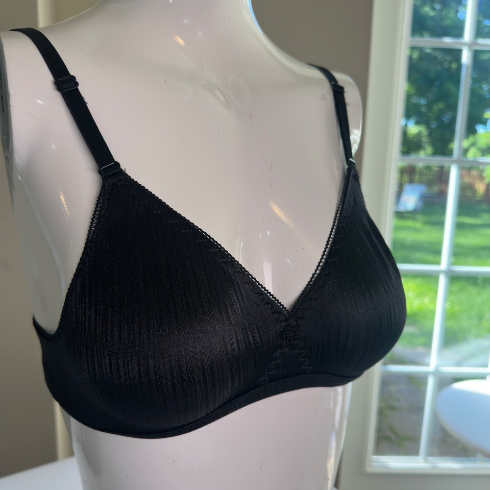 Warner's Vintage 90s Y2K Black Ribbed Nylon Picot Bralette Wireless 34A